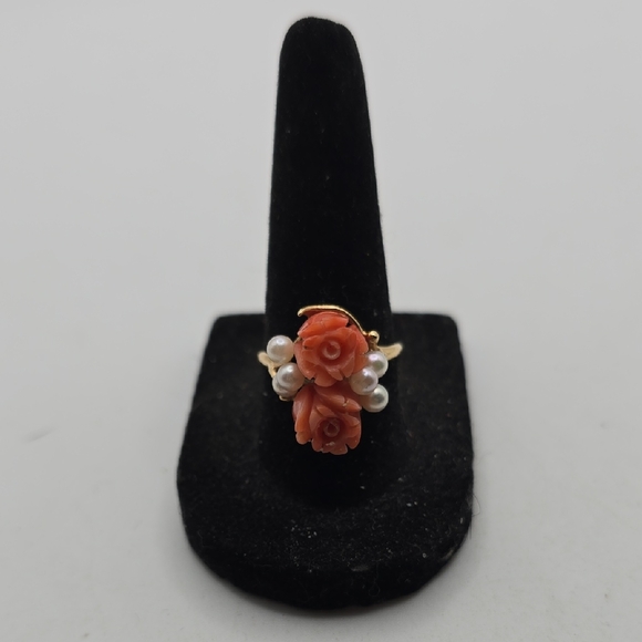 Jewelry - Vintage 14k Gold Carved Pink Coral Floral Ring with Pearls
